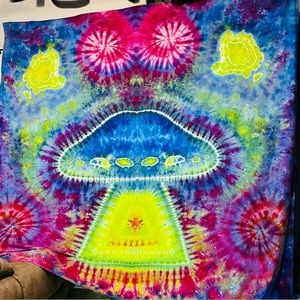 Custom tye-dyed king flat sheet.
